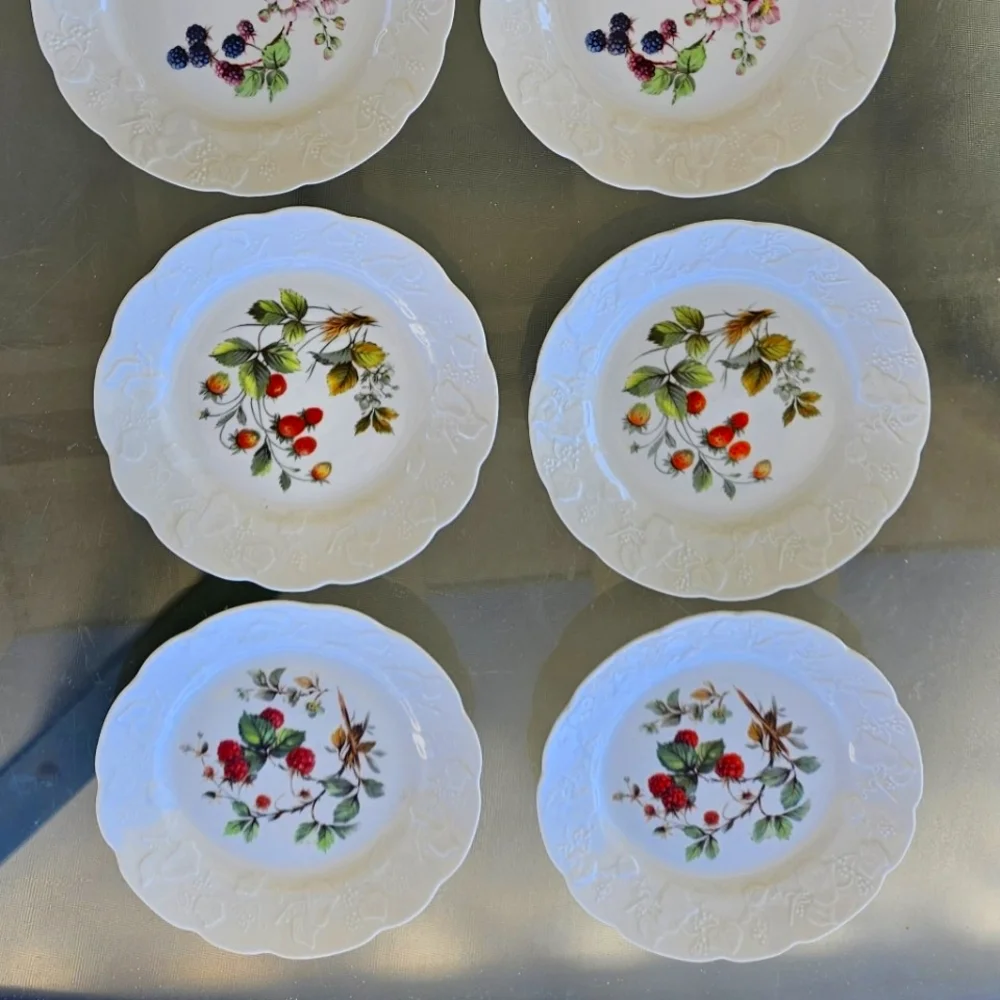 Dansk International France Dessert/Salad Plates Vintage Ivy, Berries & Vine